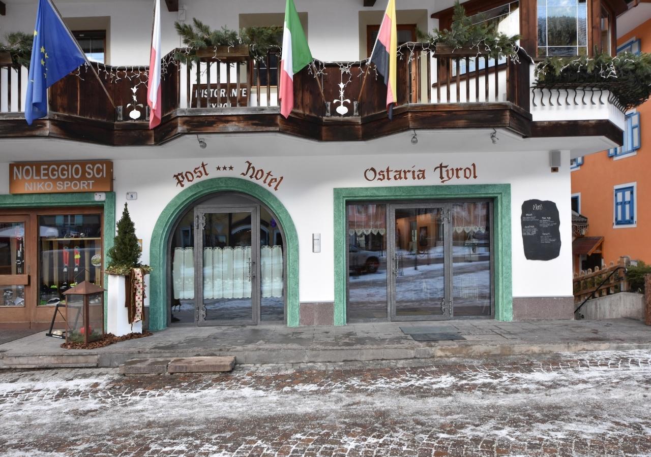 Post Hotel Moena Bagian luar foto